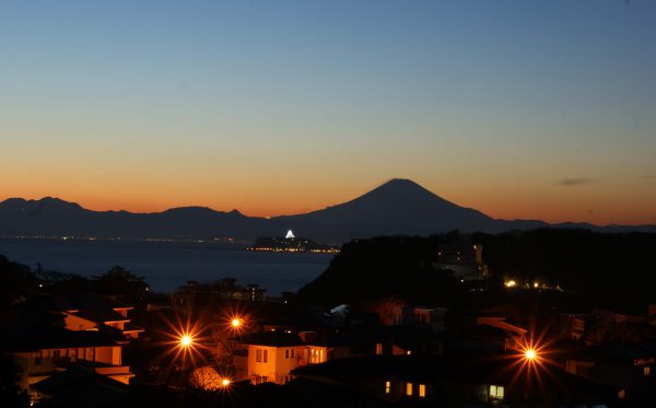 三島市　美容室　大晦日